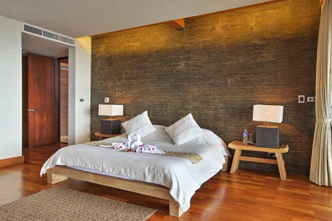 Calm decor, spacious bedrooms, great views, peaceful sleep